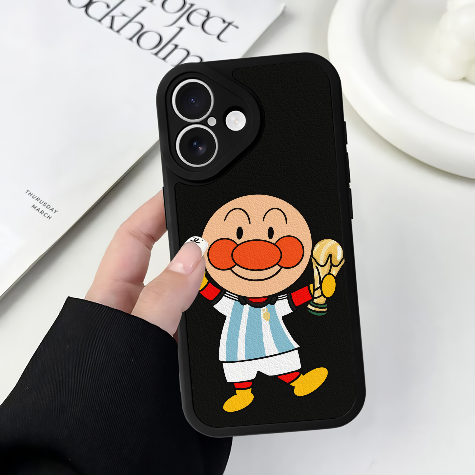 （画像用） アンパンマン Anpanman 【iPhone 16シリーズ対応】シリコンスマホケース（レザー調） 材質：シリコン